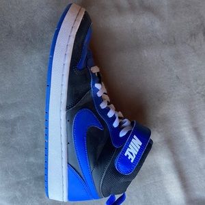 Boys 5Y Nike court Burroughs